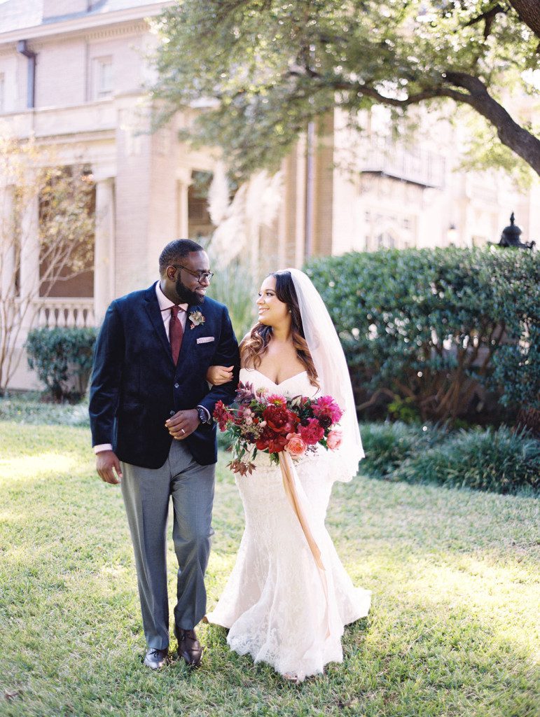 bride and groom with bouquet at a Dallas outdoor elopement